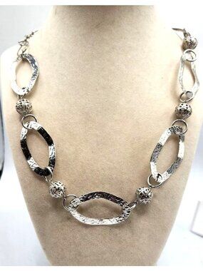 Hammered Silver-Tone Oval Link Necklace With Textured Beads Adjustable Length